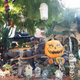 Illustration for article titled Halloween Decorations From a Few Neighborhoods